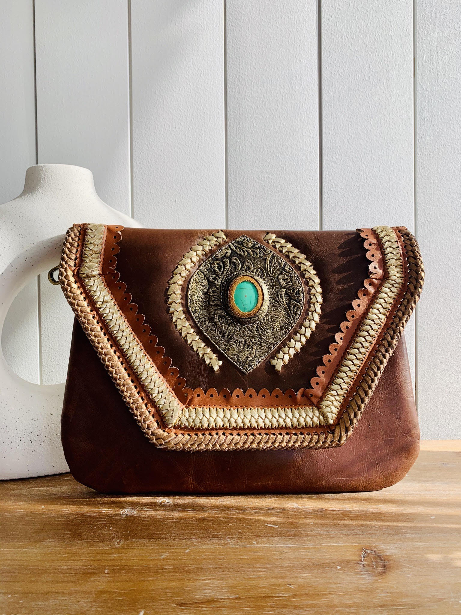 Pure Leather Boho Hand-Bag from Shantiniketan Kolkata, Hand-Carved and  Hand-Painted with Non-Toxic Vegetable Dyes | Exotic India Art